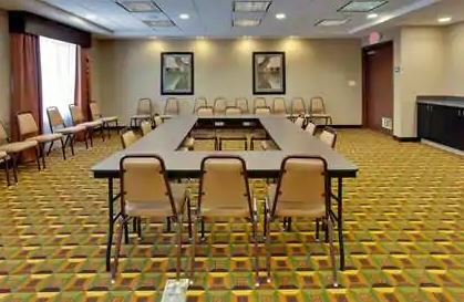 Hampton & Fresno - Northwest Hotel Herndon